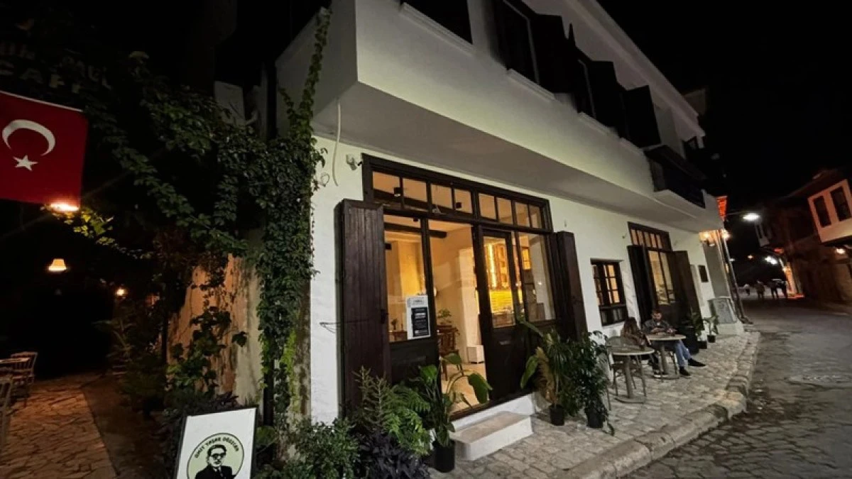 Tarsus’un Yeni Lezzet Durağı “Taarsa” Hizmete Girdi