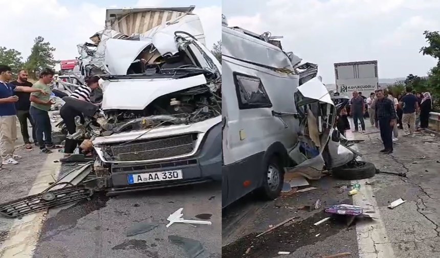 Tarsus'ta karavan, kamyonete çarptı: 1 ölü, 1 yaralı