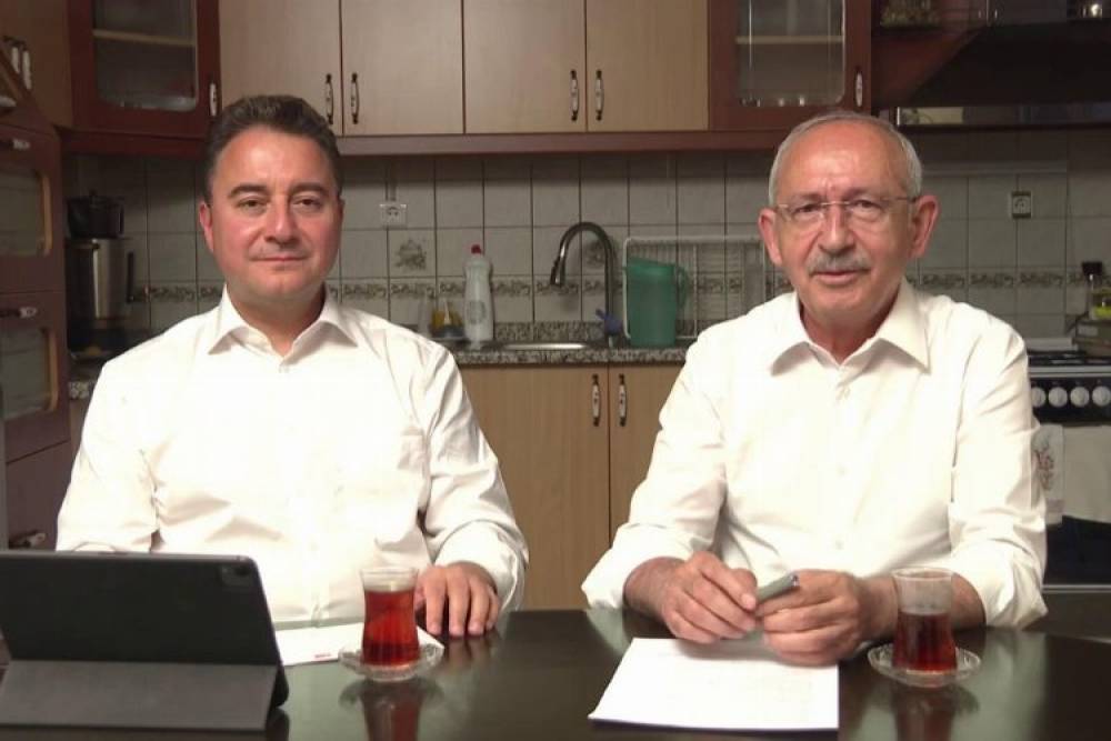 Babacan da Kılı&ccedil;daroğlu'nun mutfağına girdi