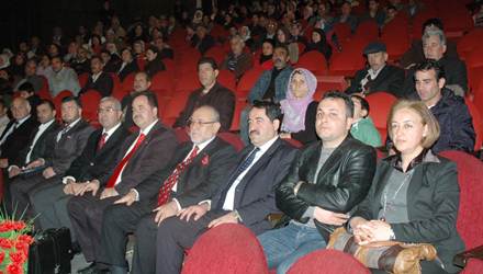 Tarsus&rsquo;ta &ldquo;Sosyal Devlet Ve Aile&rdquo; Konulu Toplantı D&uuml;zenlendi