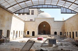 Kubatpaşa Medresesi'nde Restorasyon &Ccedil;alışmaları S&uuml;r&uuml;yor