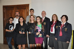 Rotary Kul&uuml;b&uuml;'n&uuml;n Meslek Hizmet &Ouml;d&uuml;lleri 2 Avukata Verildi