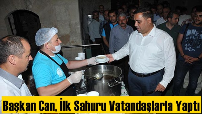 Başkan Can, İlk Sahuru Vatandaşlarla Yaptı