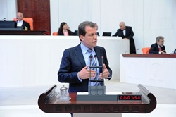 Milletvekili Vahap Seçer, Akkuyu Nükleer Santrali ÇED Raporunu Meclise Taşıdı