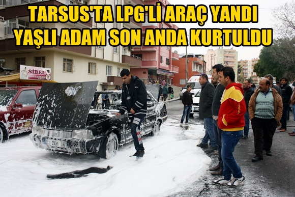 Tarsus'ta Seyir Halindeki Otomobil Alev Aldı