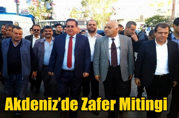 Akdeniz&rsquo;de Zafer Mitingi