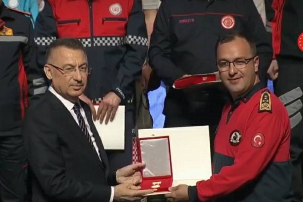 Denizli B&uuml;y&uuml;kşehir&rsquo;e gururlandıran &ouml;d&uuml;l
