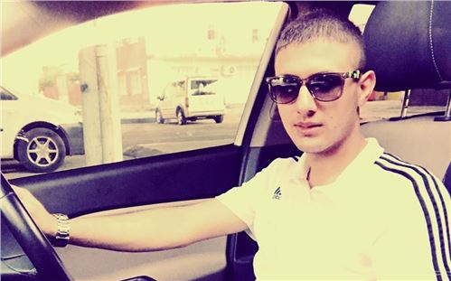 Sokak Ortasında Bı&ccedil;aklanan Gen&ccedil; &Ouml;ld&uuml;