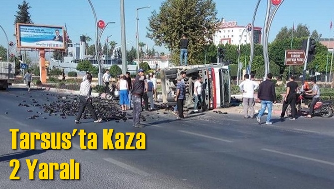 Tarsus'ta kamyonetler çarpıştı: 2 yaralı