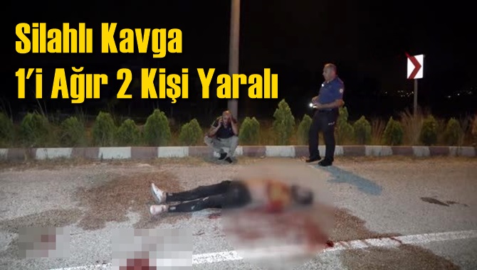 Sokakta &Ccedil;ıkan Silahlı Kavgada 1'i Ağır 2 Kişi Yaralandı