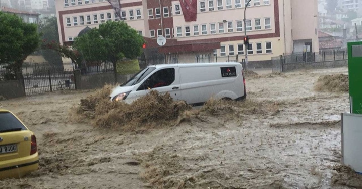 Meteoroloji'den Mersin İ&ccedil;in Sel Uyarısı