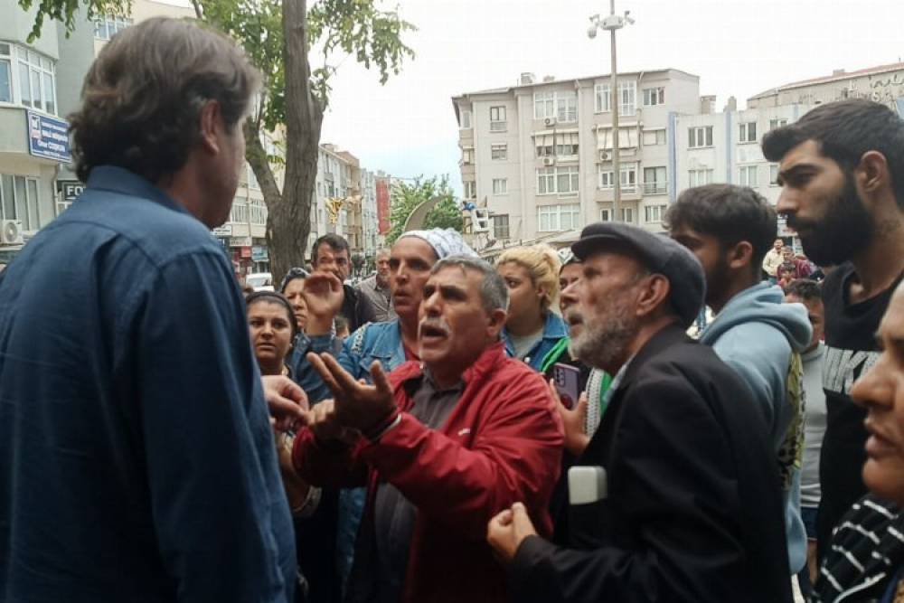 Edirne Keşan'da vatandaşlardan Emniyet &ouml;n&uuml;nde protesto
