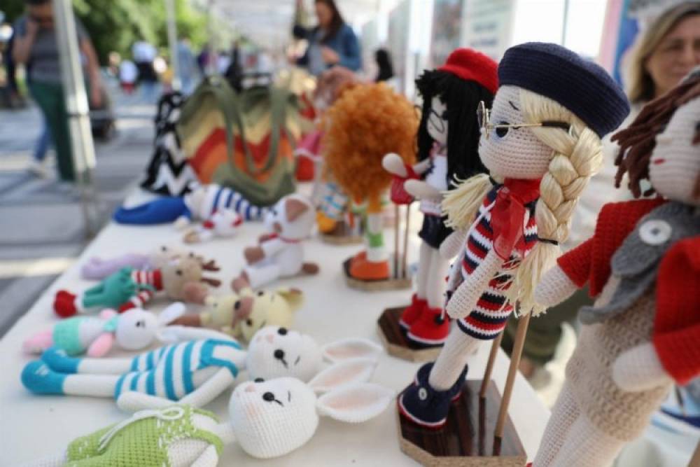 Silivri'de yıl sonunda h&uuml;nerler sergilendi