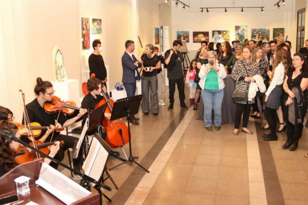 Kocaeli'de G&uuml;zel Sanatlar'dan yıl sonu sergisi