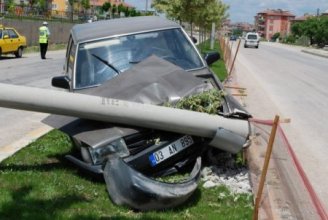 Tarsus'ta Trafik Kazası 2 Yaralı