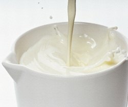 Karabulut, S&uuml;t &Uuml;reticilerini Birlikte Hareket Etmeye Davet Etti