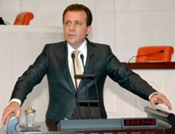 Vahap Se&ccedil;er, Mersin &Uuml;vey Evlat Mı?