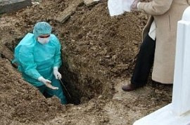 &Ouml;len Bebeğin Mezarı A&ccedil;ıldı