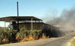 Paketleme Tesisinde &Ccedil;ıkan Yangın Korkuttu
