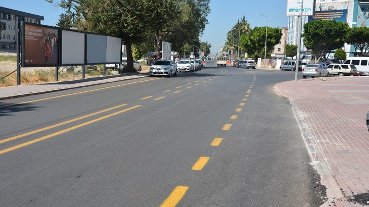 Tarsus&rsquo;ta İsmet Akın Caddesi Tamamen Yenilendi